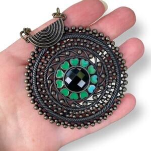 Large brass tone green hearts pendant necklace